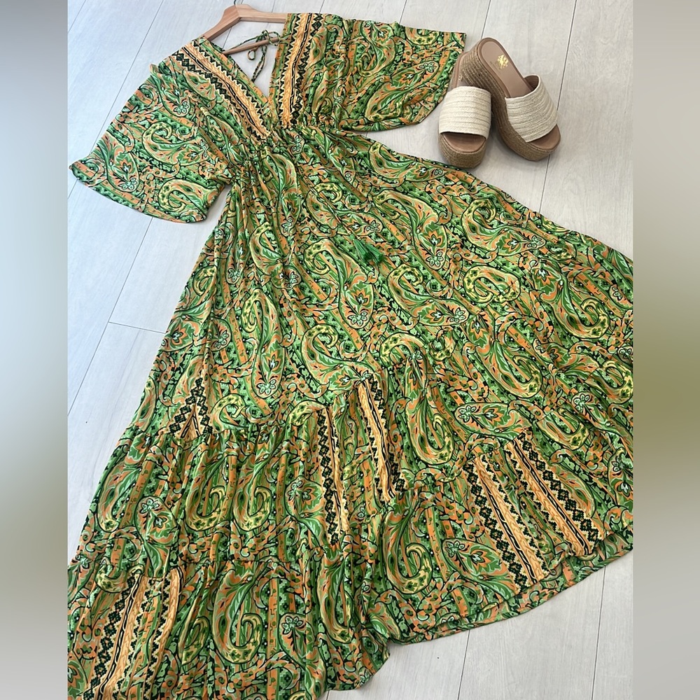 ONE SIZE DRESSES - Picture 4 of 4